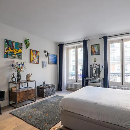 Veeve - Beating Heart Apartment Paris